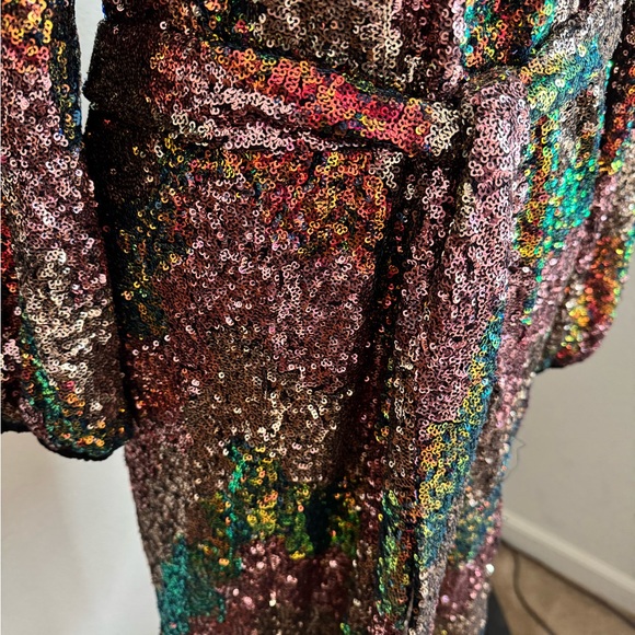 Evereve Georgia Sequin Party Dress
NEW YEARS DRESS - Picture 5 of 8